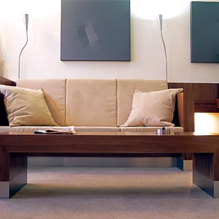 Nyx By Leonardo Ερφούρτη