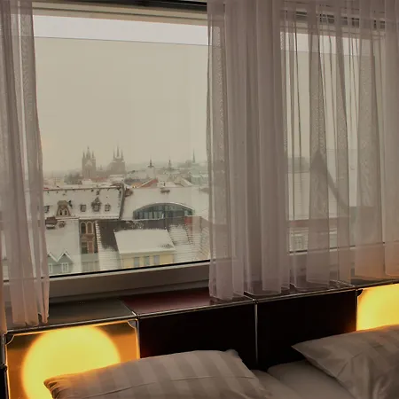 Nyx By Leonardo エアフルト