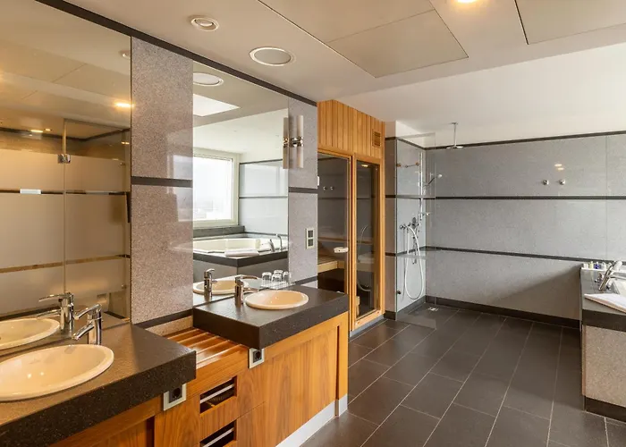 Nyx By Leonardo Erfurt