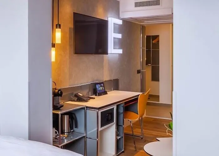 Hotel Nyx By Leonardo 4*