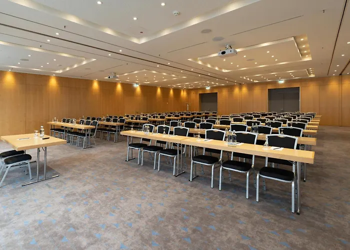 Hotel Nyx By Leonardo 4*